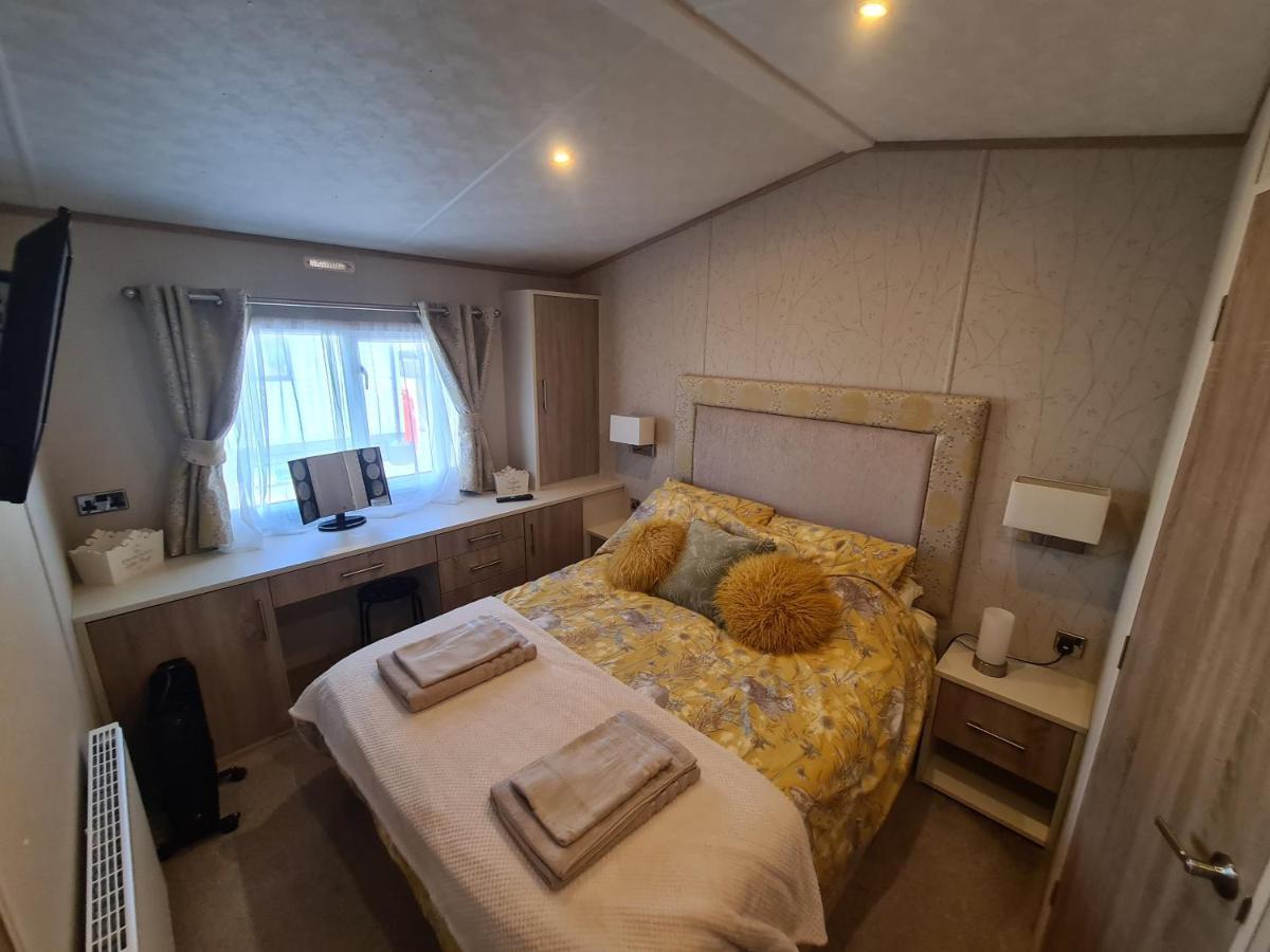 Helmsley Luxury Lodge Lossiemouth Dış mekan fotoğraf